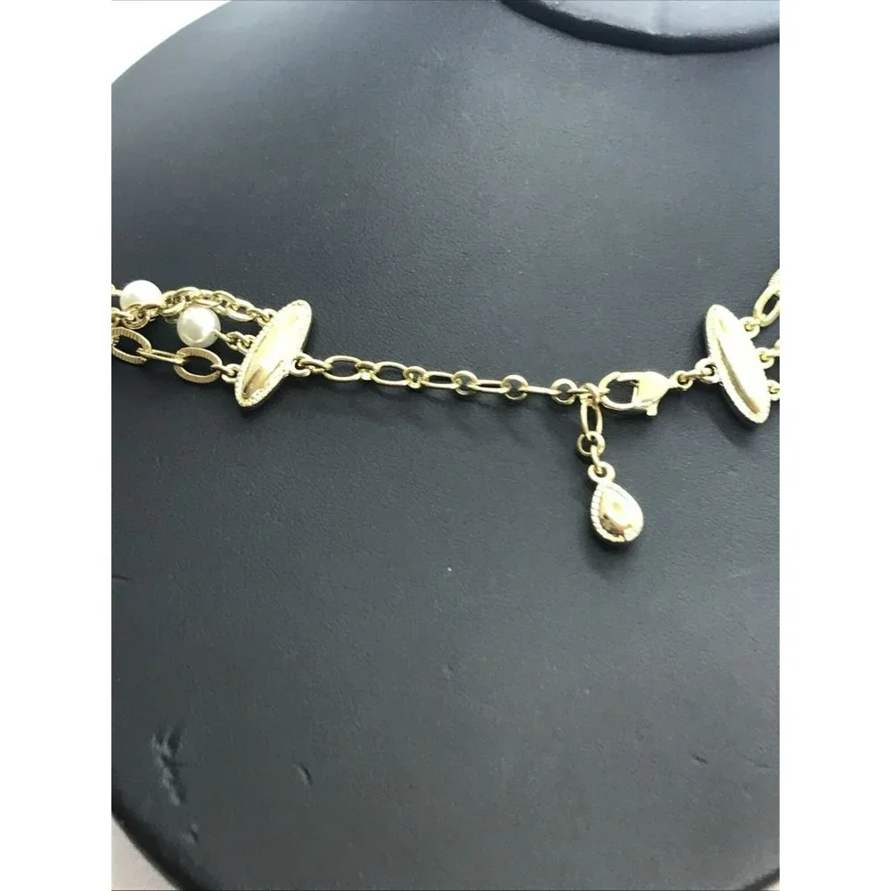 Unbranded gold tone